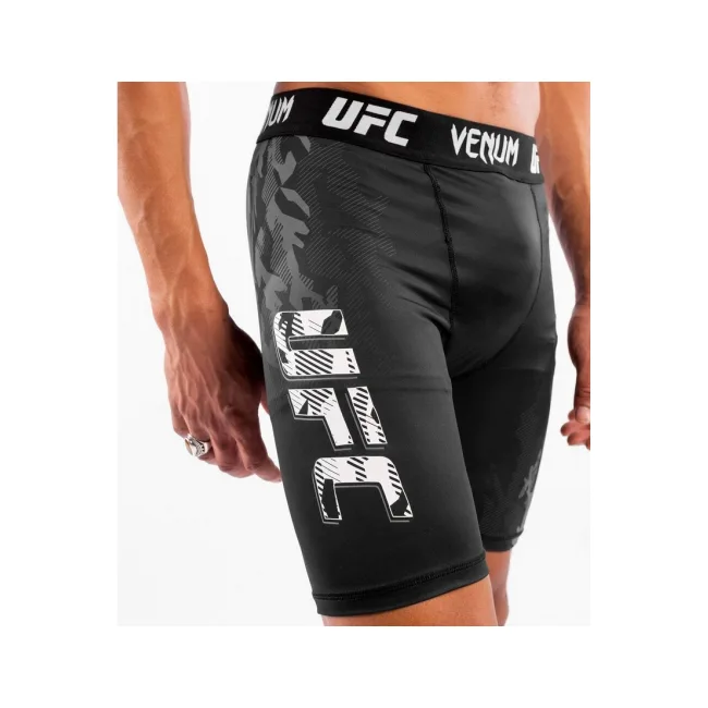Компрессионые шорты VENUM Official UFC Fight Week Vale Tudo Black