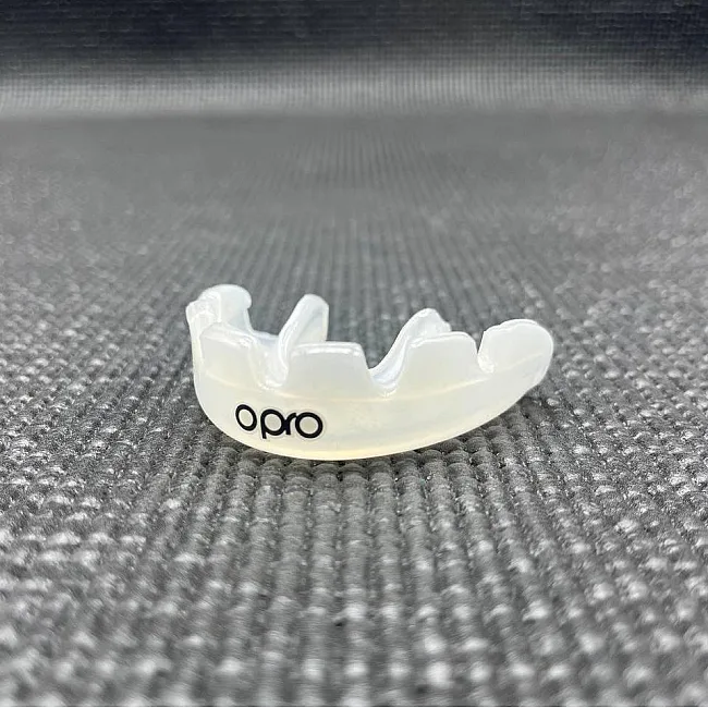 Капа для боксу OPRO Instant Single Colour Braces доросла (вік 11+) Clear (art.102522007)