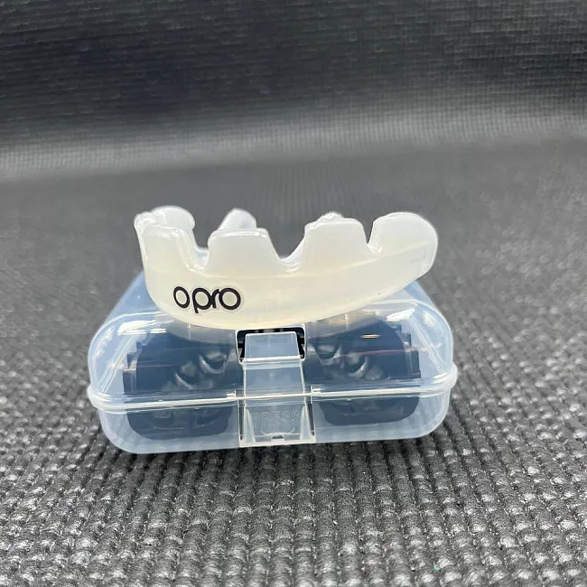 Капа для боксу OPRO Instant Single Colour Braces доросла (вік 11+) Clear (art.102522007)