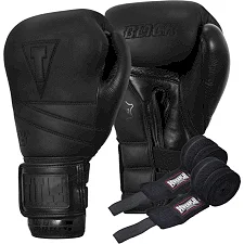 Боксерские перчатки TITLE Black Bolstered Leather Black (бинты 4м. в комплекте)