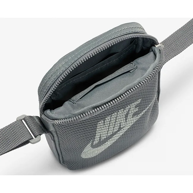 Сумка кросс-боди Nike NK HERITAGE CROSSBODY 1L серый 18x13x3 см