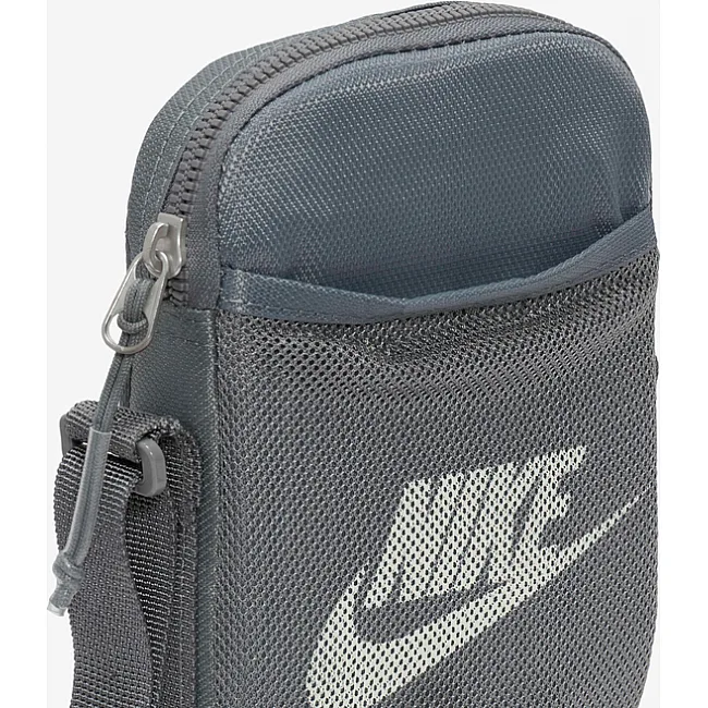 Сумка кросс-боди Nike NK HERITAGE CROSSBODY 1L серый 18x13x3 см