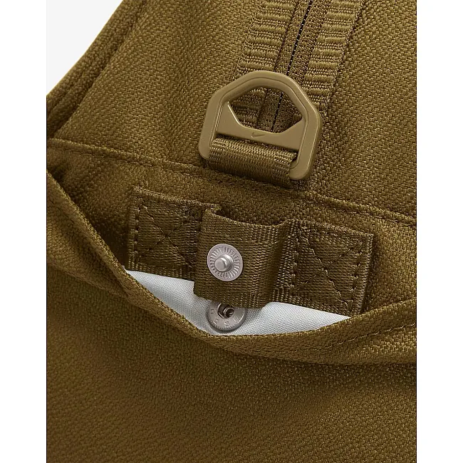 Жіноча спортивна сумка Nike W NK ONE CLUB BAG 24L темно-зелений 33х51х23 см