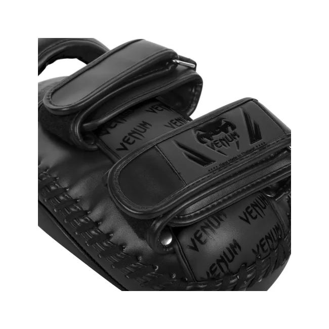 Кік-педи VENUM Light Matte Black