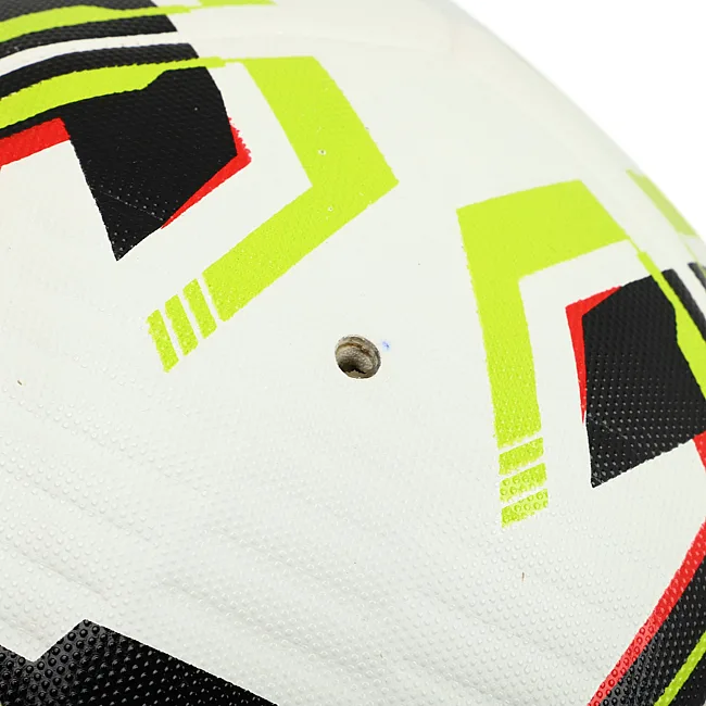 Футбольный мяч
 SOCCERMAX FB-7993 №5 PU (Белый)