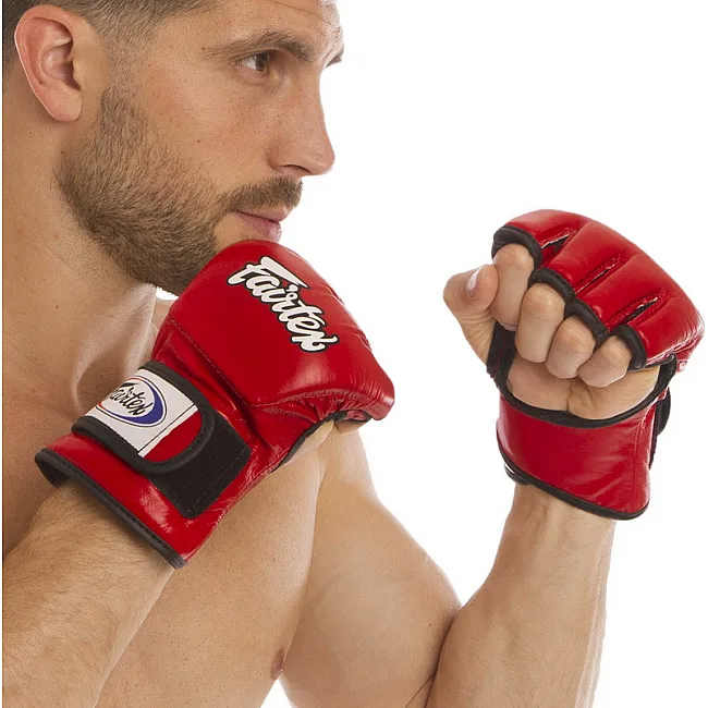 Рукавички для ММА
 FAIRTEX FGV12 (Червоний)