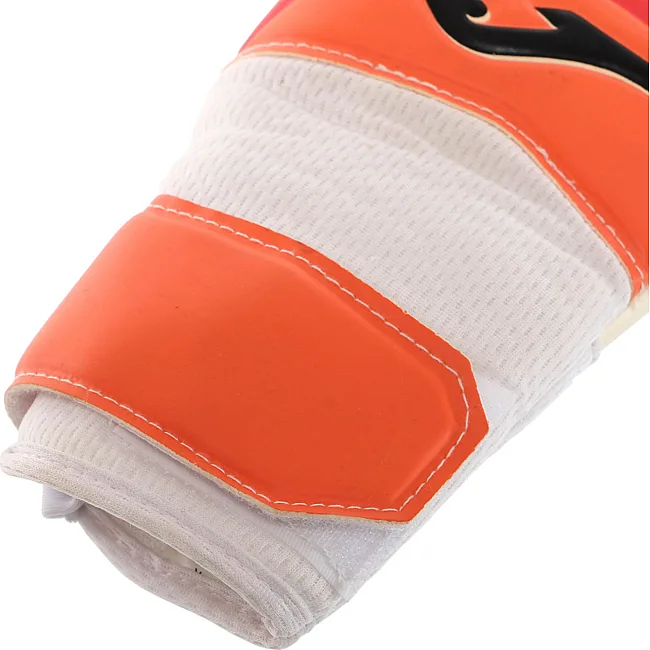 Детские вратарские перчатки
 JOMA

 HUNTER 400909-042

-белый (Коралловый-белый)