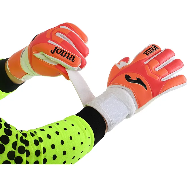 Детские вратарские перчатки
 JOMA

 HUNTER 400909-042

-белый (Коралловый-белый)