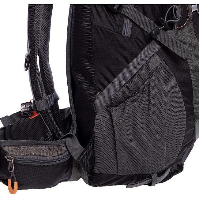 Спортивний рюкзак з каркасною спинкою DEUTER 8810-6 35л