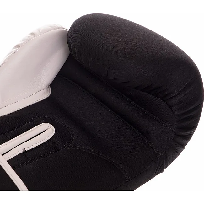 Боксерські рукавички

 неопренові UFC PRO Washable UHK-75023