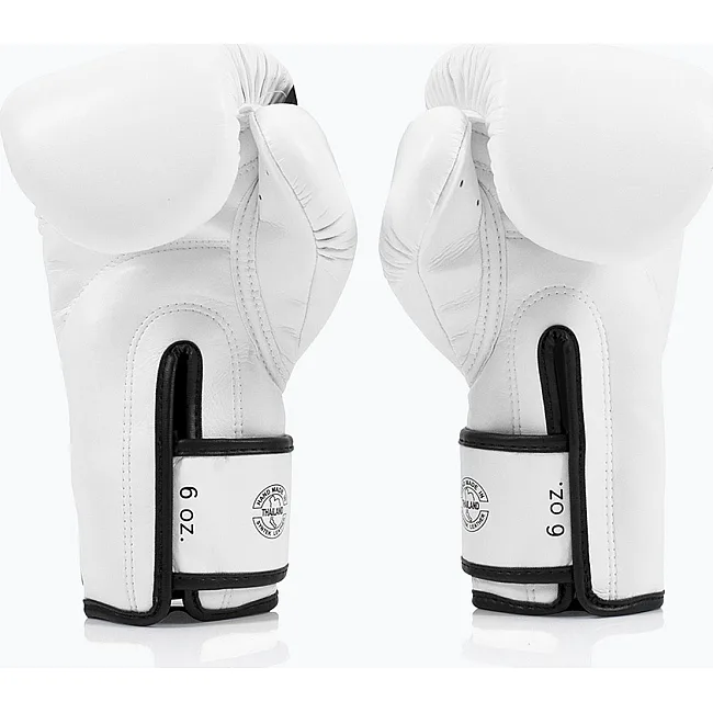 Боксерские перчатки Fairtex BGV14 White (бинты в комплекте)