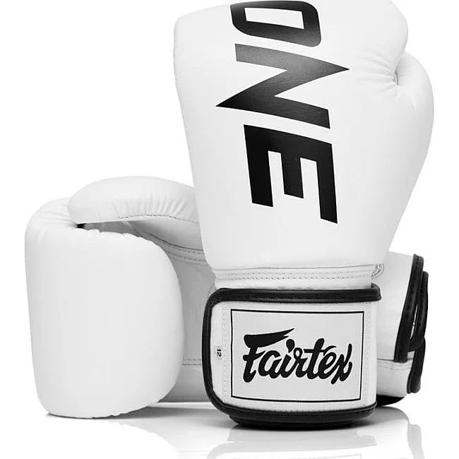 Боксерские перчатки Fairtex BGV1-ONE (натуральная кожа) White (бинты в комплекте)