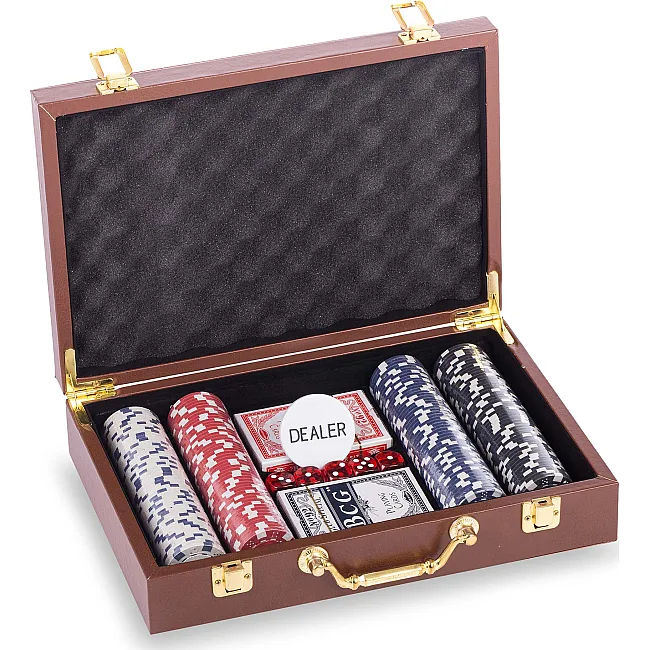 Набор для покера в кейсе из экокожи Poker game set SP-SPORT
 PK200L 200 фишек