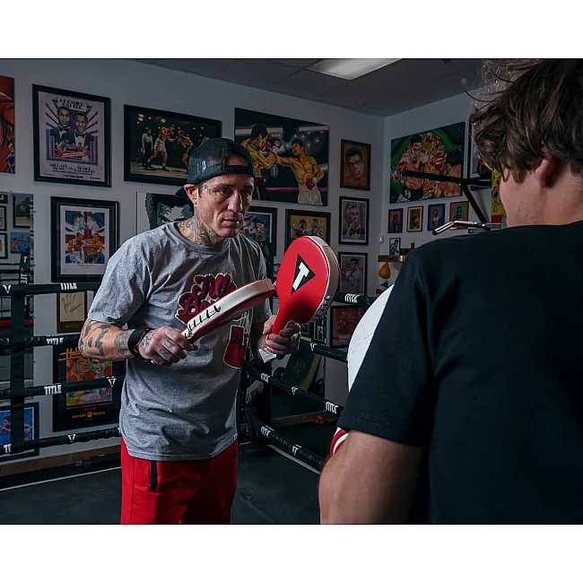 Боксерские ракетки TITLE Boxing Punch Training Paddles Red