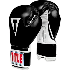 Боксерские перчатки для тренировок Title Classic Pro Style 3.0