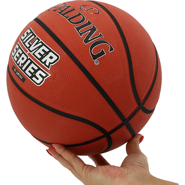 Баскетбольний м'яч
 гумовий SPALDING 84542Z SILVER SERIES
 6 (Помаранчевий)