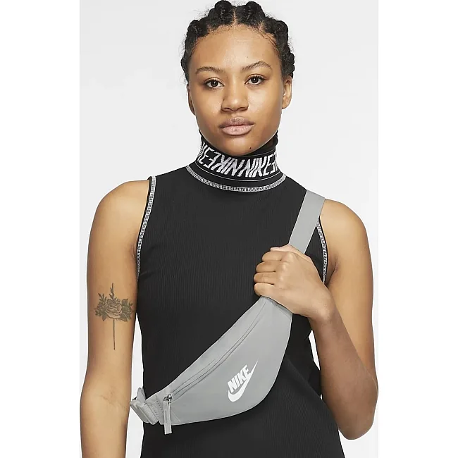 Сумка на пояс Nike NK HERITAGE S WAISTPACK 1L сірий 28 x 8 x 13 см