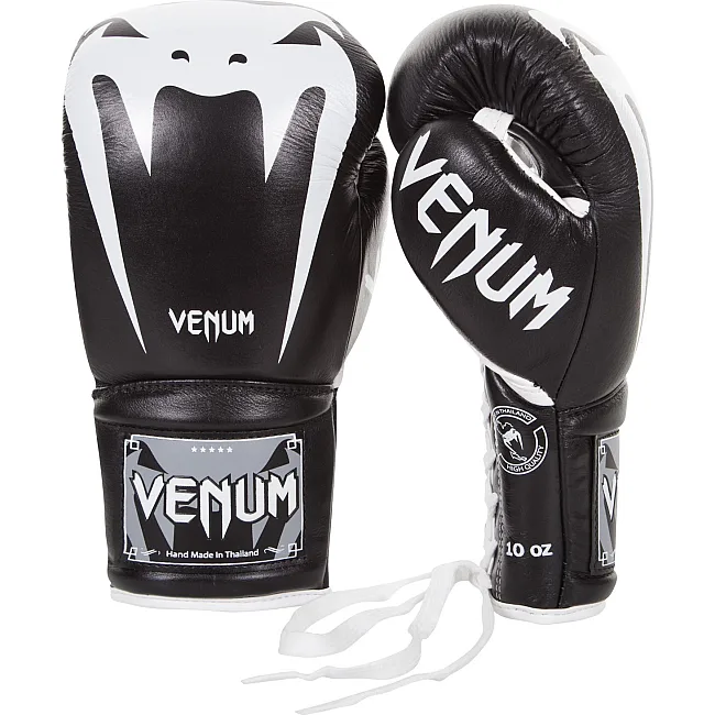 Боксерські рукавиці Venum Giant 3.0 With Laces