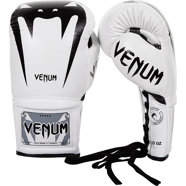 Боксерские перчатки Venum Giant 3.0 With Laces