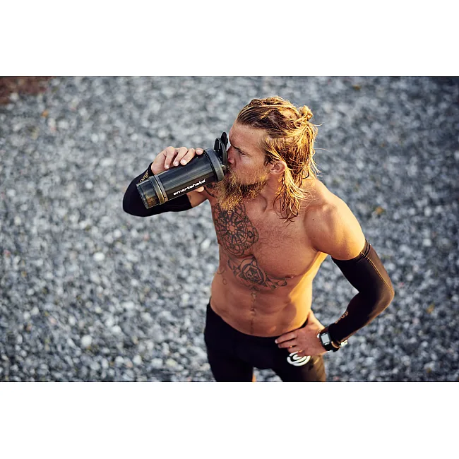 Спортивный шейкер SMARTSHAKE Revive 25oz/750мл Black