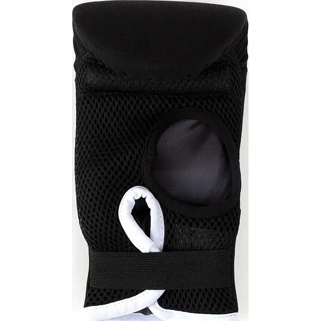 Боксерские перчатки Everlast CORE SLIP ON BOXING GLOVE черный One Size