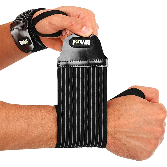 Кистевые бинты
 STRENGTH WRIST WRAPS MUTE 9002 2штуки