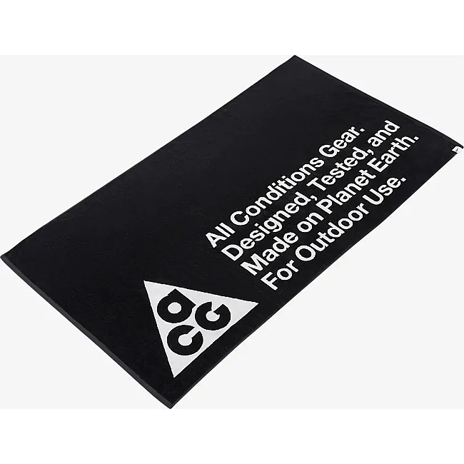 Полотенце Nike TOWEL ACG GRAPHIC черное 80 х 145 см