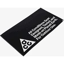 Полотенце Nike TOWEL ACG GRAPHIC черное 80 х 145 см