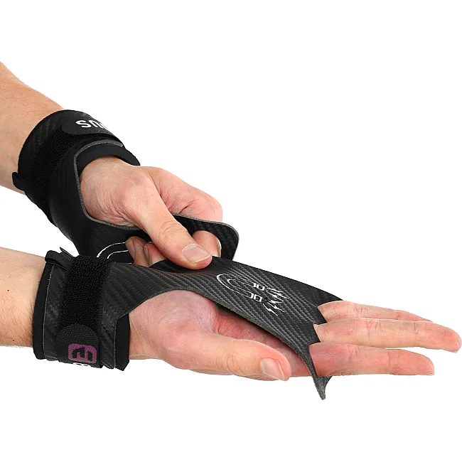 Гимнастические накладки перчатки для турника 3 HOLE CARBON HAND GRIPS EZOUS D-15 2шт (Черный)