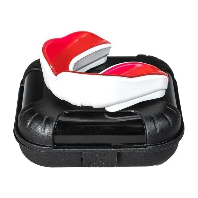Боксерская капа MAKURA Ingis взрослая (возраст 11+) White/Red
