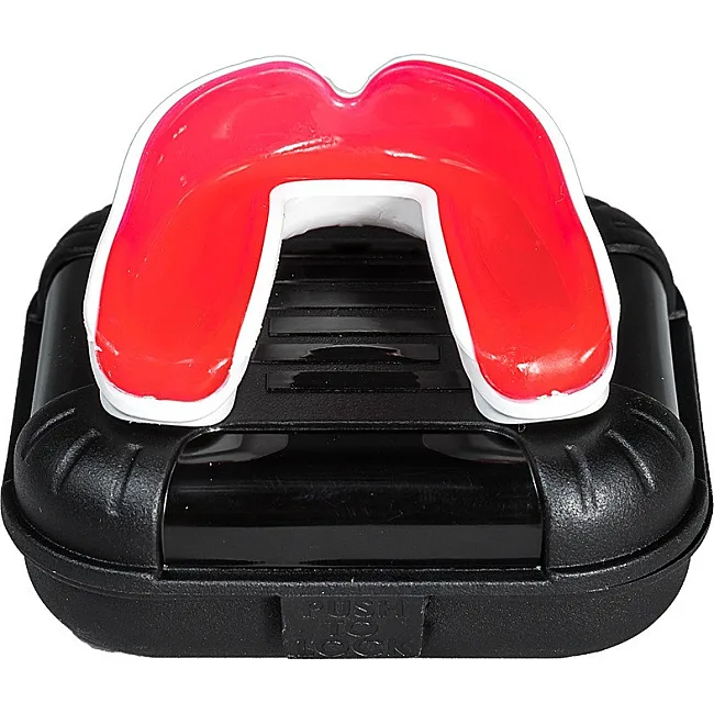 Боксерская капа MAKURA Ingis взрослая (возраст 11+) White/Red