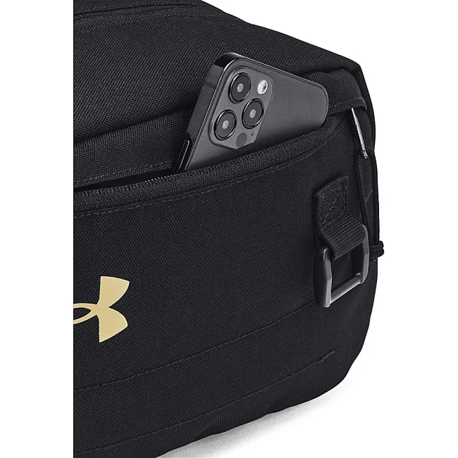 Сумка по пояс UNDER ARMOUR Contain Travel Kit 4L черный 9.5x16x25 см