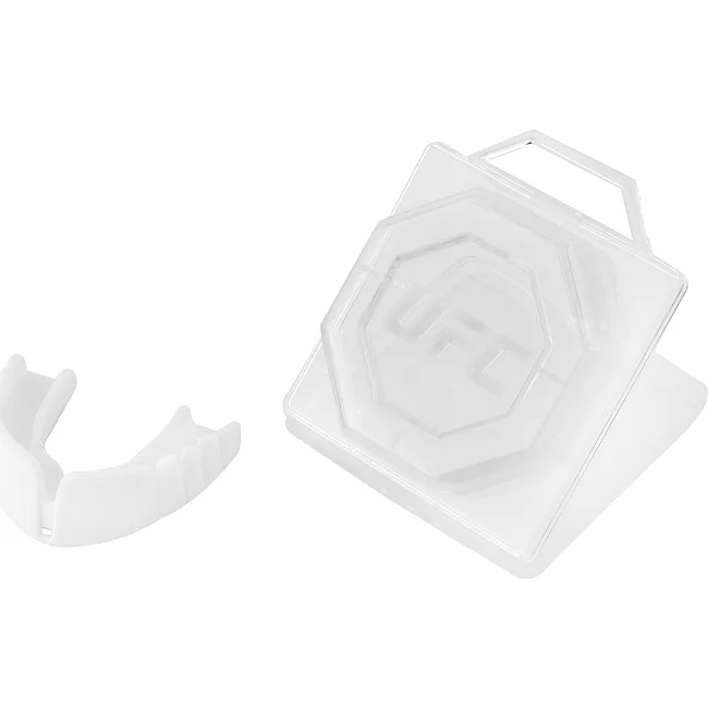 Боксерська капа OPRO Snap-Fit UFC доросла (вік 11+) White (ufc.002257002)