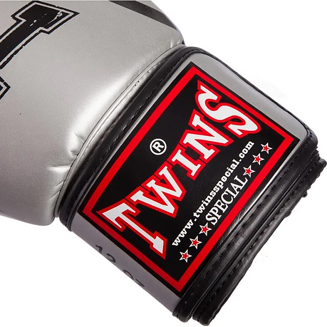 Распродажа! Боксерские перчатки Twins FBGVSD3-TW6