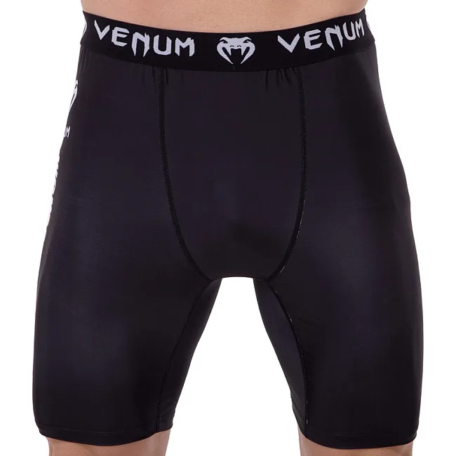 Компресійні шорти VENUM DK38