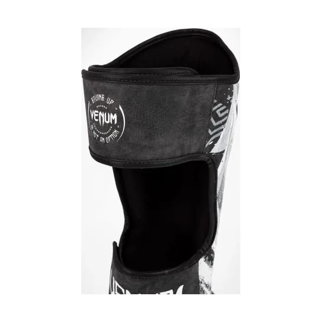 Защита ног VENUM Gladiator 4.0 Black White