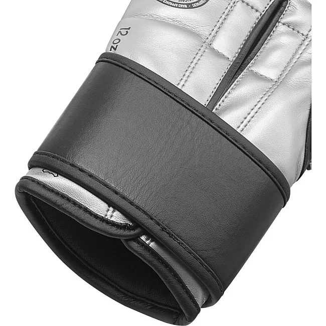 Перчатки для кикбоксинга с лицензией WAKO (черный-серебро) ADIDAS adiKBWKF200