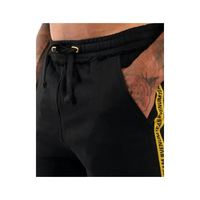 Хлопковые шорты VENUM Cutback 2.0 Black Gold