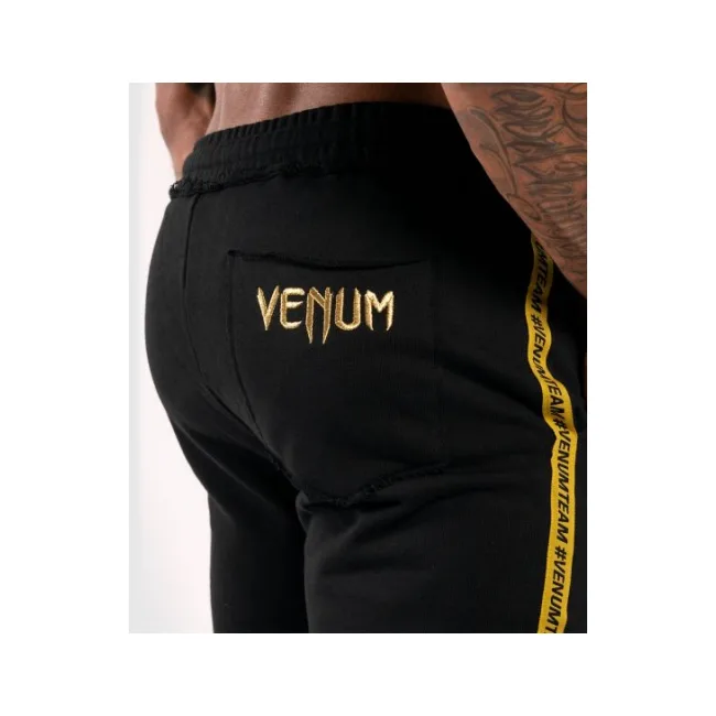Хлопковые шорты VENUM Cutback 2.0 Black Gold