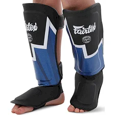 Захисні накладки на ноги Муай Тай, ММА, Кікбоксинг шкіряна FAIRTEX BO-9486 (Чорний-синій)