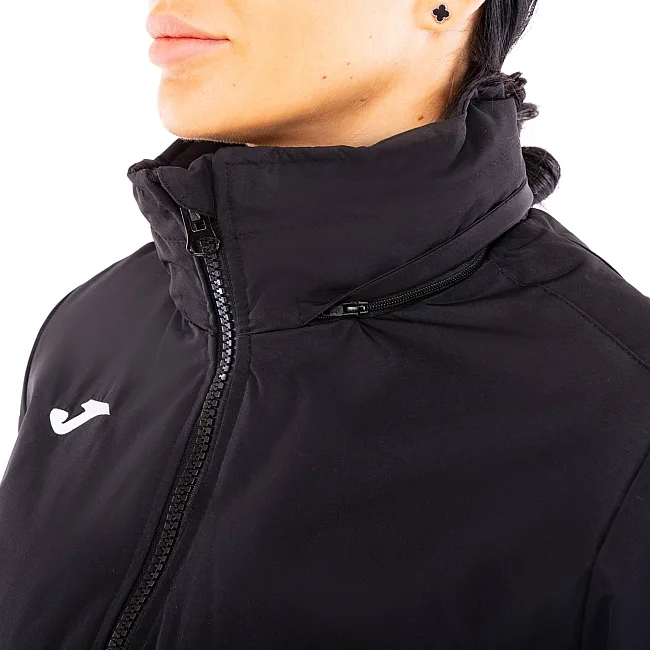 Спортивная куртка
  женская JOMA

 ALASKA 901429-100 (Черный)