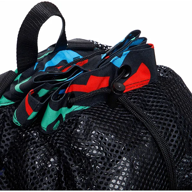 Рюкзак-мішок спортивний
 MADWAVE
 M111006006W VENT DRY BAG 65х48, 5см (Мультиколор)