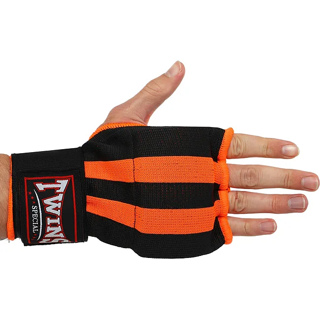 Швидкі бинти внутрішні рукавички мітенки TWINS


 TW-003A WRAP GEL (Чорний-синій)