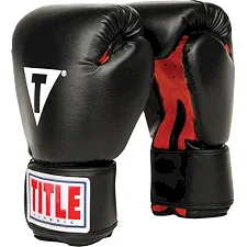 Боксерські рукавиці TITLE Classic Boxing Gloves Black/Red Regular