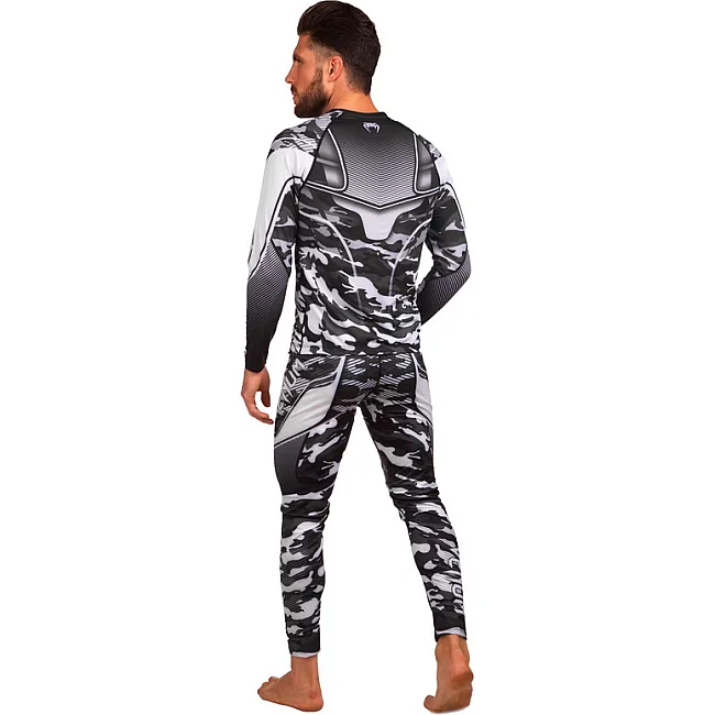 Рашгард лонгслив мужской VENUM
 CAMO HERO CO-8124 (Камуфляж)