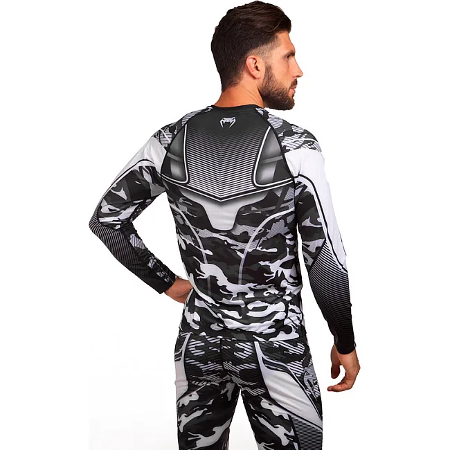 Рашгард лонгслив мужской VENUM
 CAMO HERO CO-8124 (Камуфляж)