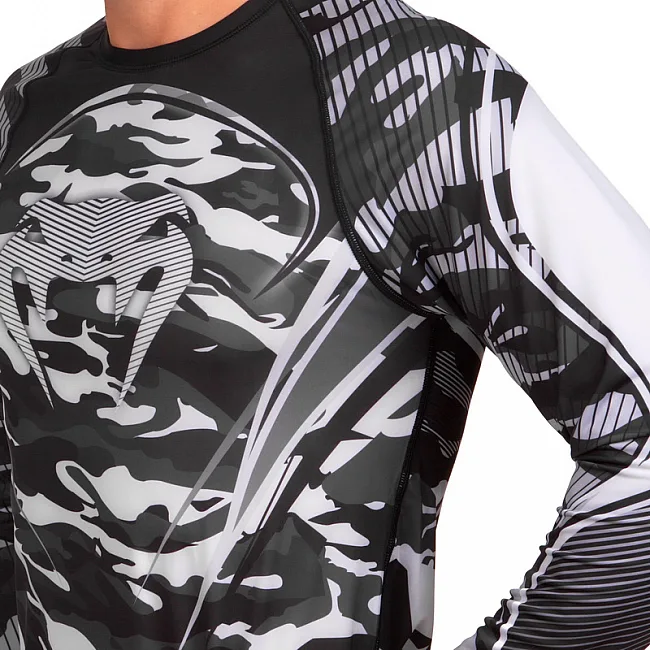Рашгард лонгслив мужской VENUM
 CAMO HERO CO-8124 (Камуфляж)