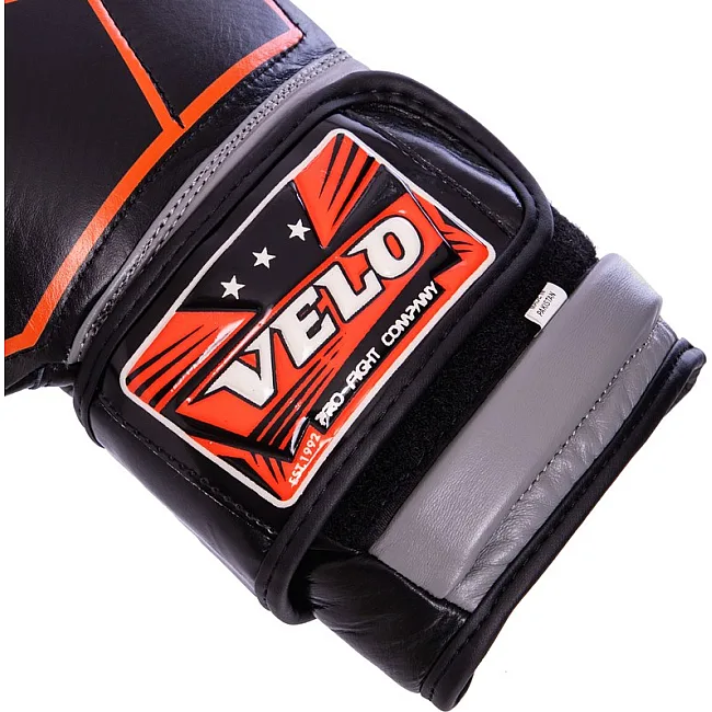 Боксерские перчатки кожаные VELO VL-2218
