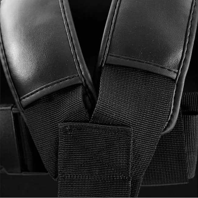 Тренерский жилет Adidas Super Body Protector (черно-белый, ADISBP01)