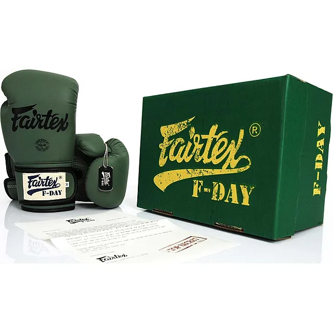 Боксерские перчатки Fairtex BGV11 Green (бинты в комплекте)